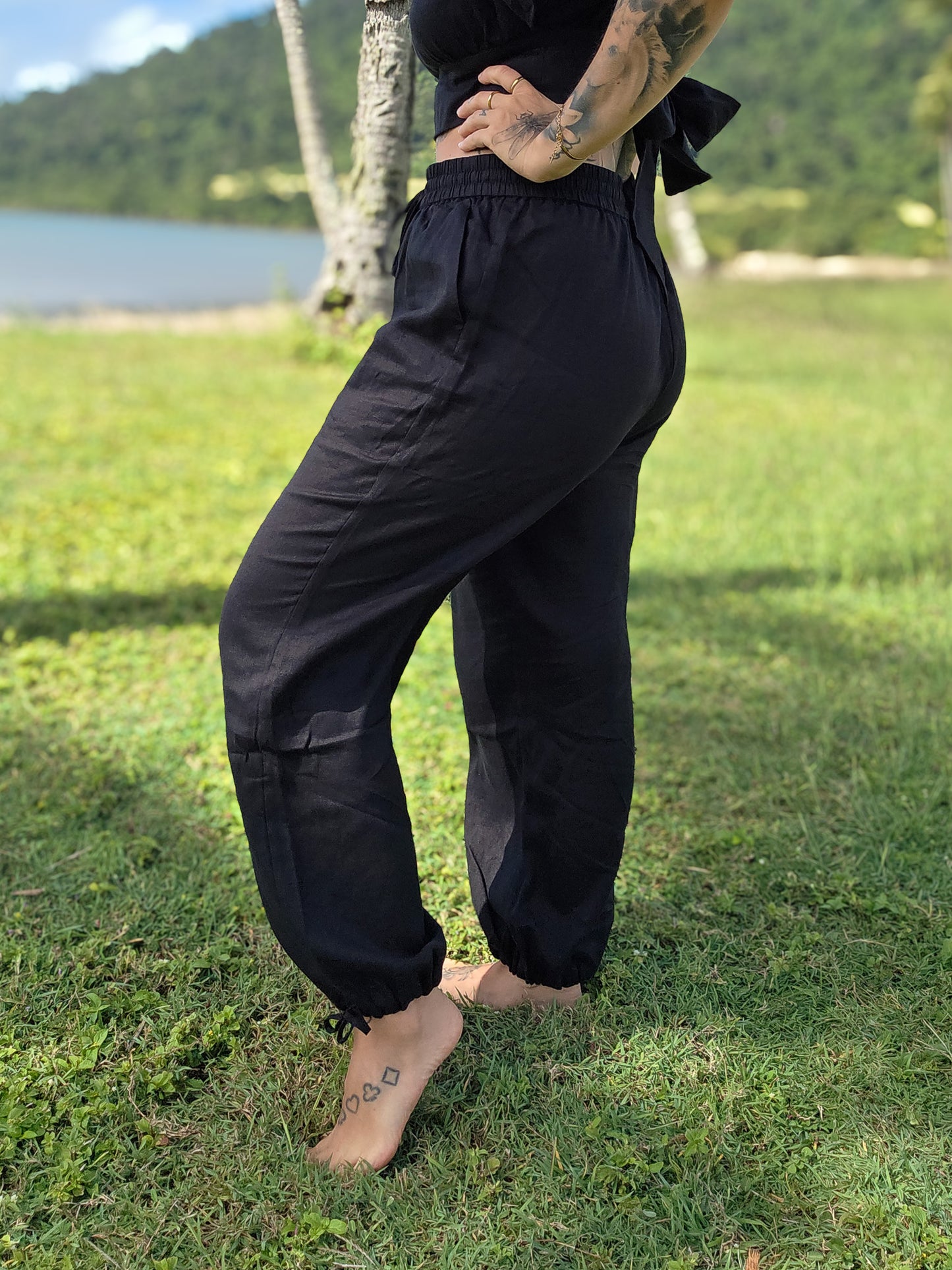 Relaxed fit pants with elastic waist and drawstring design for the most comfortable summer style in Australia. 