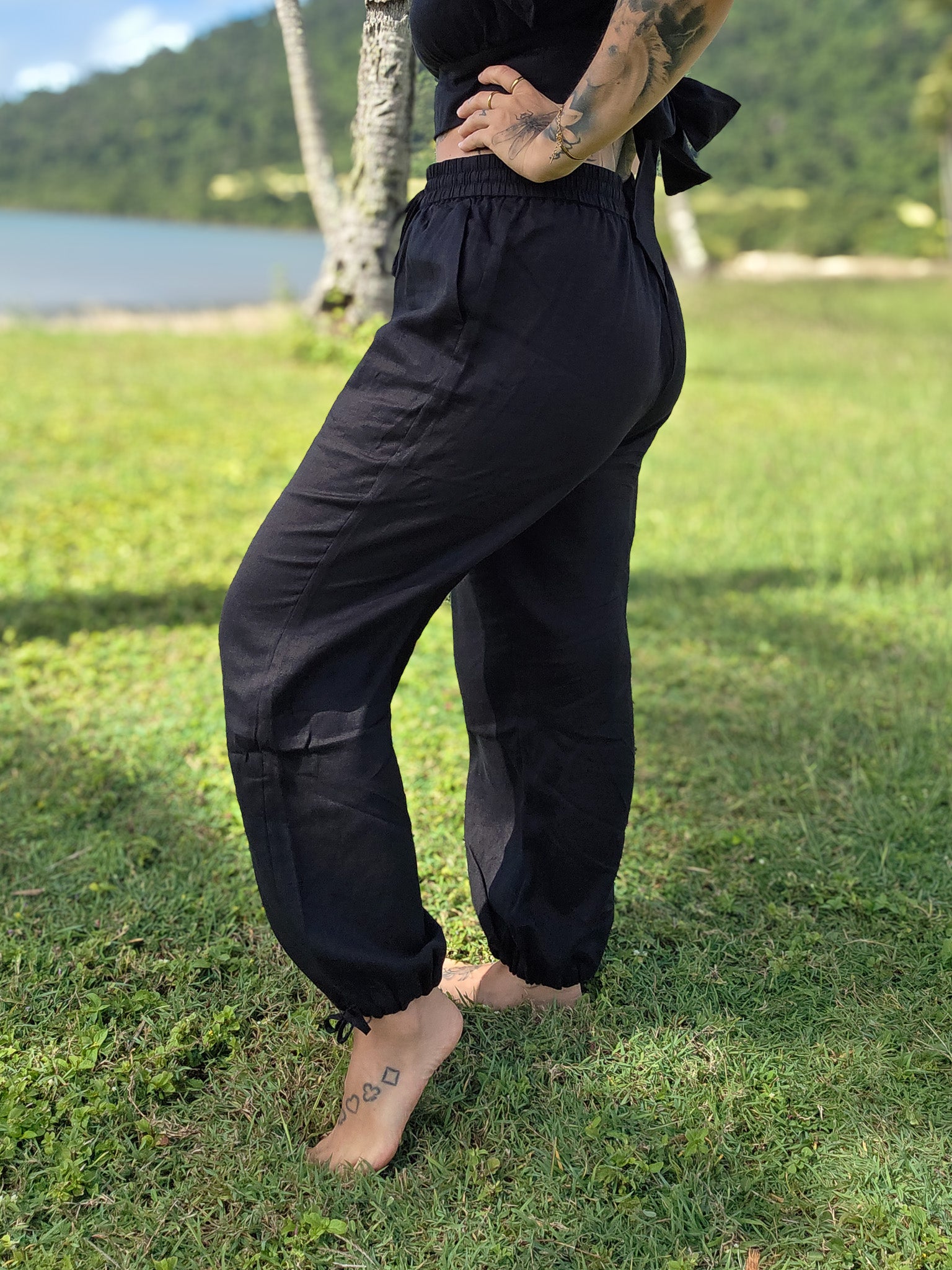 Relaxed fit pants with elastic waist and drawstring design for the most comfortable summer style in Australia. 