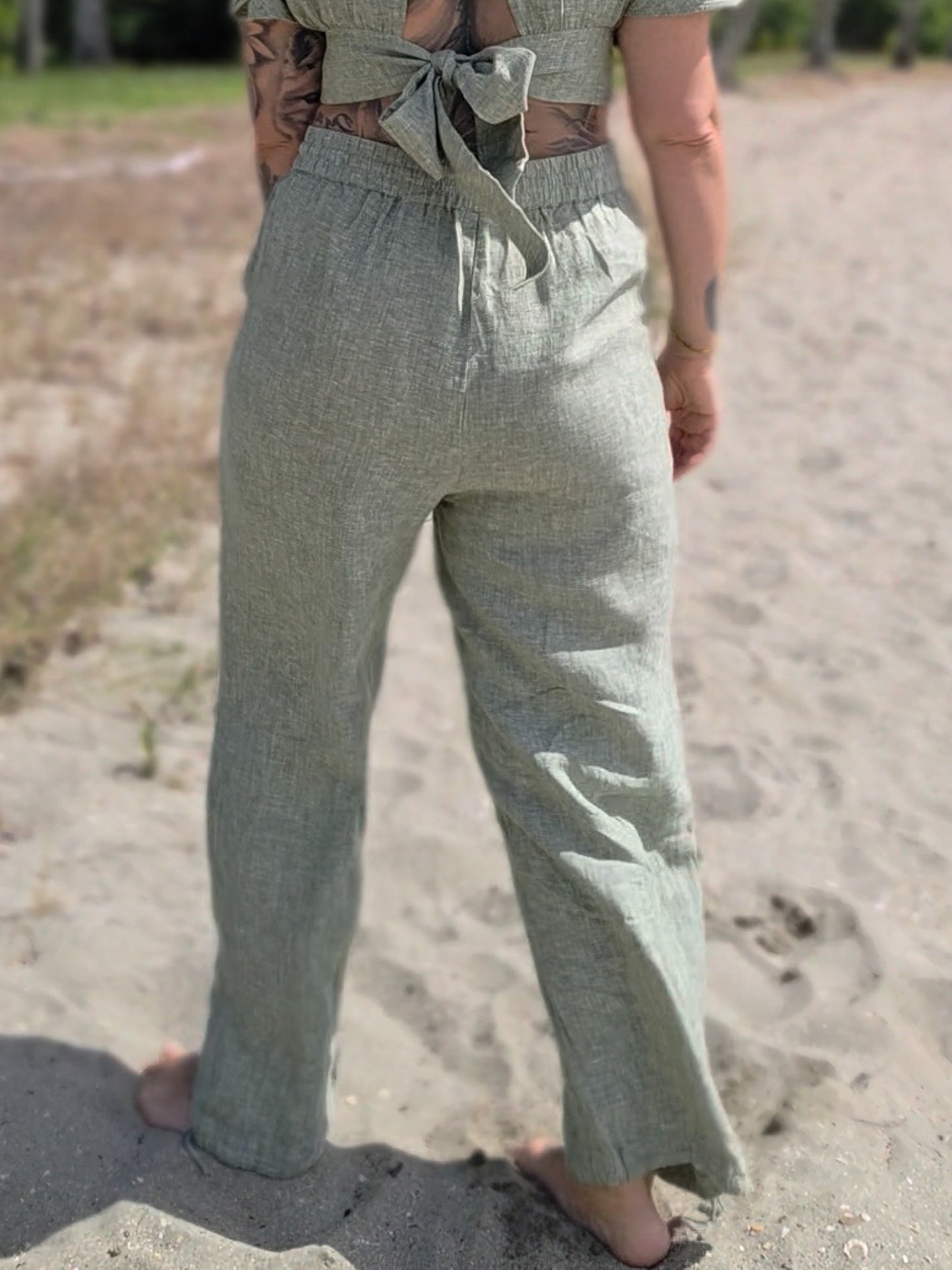 High waisted pants for effortless elegance. Women's linen clothing for feminine summer style.