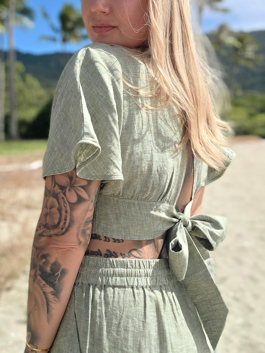 Pure linen women's summer top. Lightweight linen clothing for beach and everyday wear. 